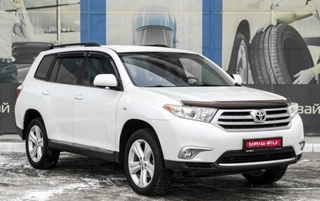 Toyota Highlander III, 2013 год, 2 599 000 рублей, 1 фотография