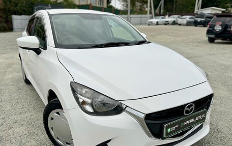 Mazda Demio IV, 2016 год, 910 000 рублей, 2 фотография