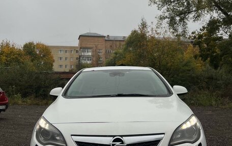 Opel Astra J, 2011 год, 560 000 рублей, 2 фотография