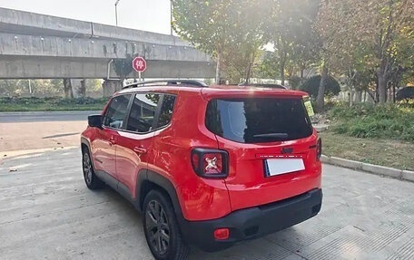 Jeep Renegade I рестайлинг, 2021 год, 1 760 000 рублей, 4 фотография