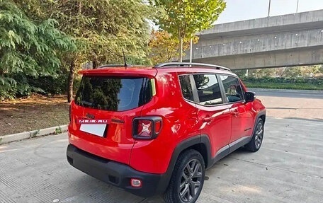 Jeep Renegade I рестайлинг, 2021 год, 1 760 000 рублей, 3 фотография