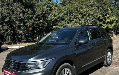 Volkswagen Tiguan II, 2021 год, 3 750 000 рублей, 2 фотография