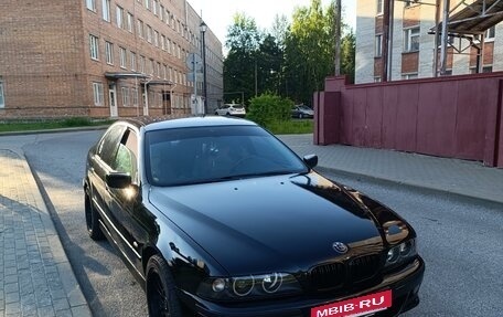 BMW 5 серия, 2002 год, 800 000 рублей, 2 фотография