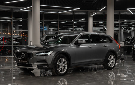 Volvo V90 Cross Country I рестайлинг, 2017 год, 3 870 000 рублей, 1 фотография