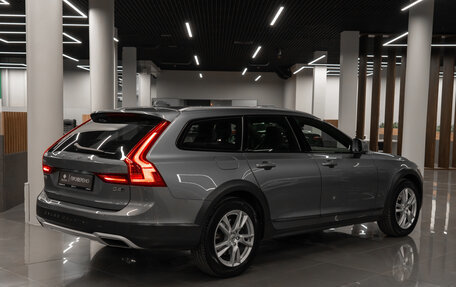 Volvo V90 Cross Country I рестайлинг, 2017 год, 3 870 000 рублей, 5 фотография