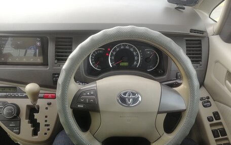 Toyota ISis I, 2009 год, 1 350 000 рублей, 22 фотография