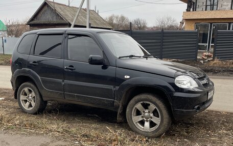 Chevrolet Niva I рестайлинг, 2010 год, 510 000 рублей, 1 фотография