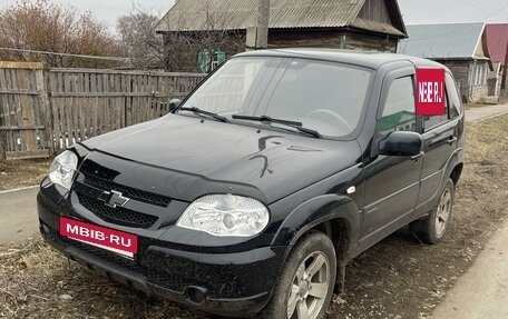 Chevrolet Niva I рестайлинг, 2010 год, 510 000 рублей, 2 фотография