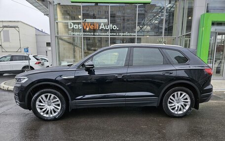 Volkswagen Touareg III, 2019 год, 3 990 000 рублей, 6 фотография