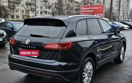 Volkswagen Touareg III, 2019 год, 3 990 000 рублей, 3 фотография