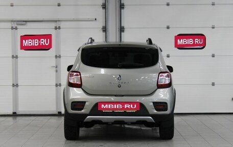 Renault Sandero II рестайлинг, 2015 год, 827 000 рублей, 6 фотография