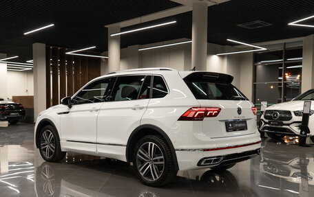 Volkswagen Tiguan II, 2021 год, 4 150 000 рублей, 4 фотография