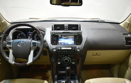 Toyota Land Cruiser Prado 150 рестайлинг 2, 2013 год, 3 499 000 рублей, 6 фотография