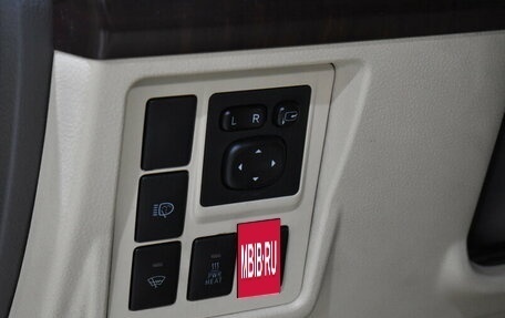 Toyota Land Cruiser Prado 150 рестайлинг 2, 2013 год, 3 499 000 рублей, 20 фотография