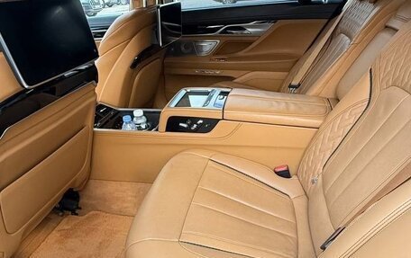 BMW 7 серия, 2017 год, 6 500 000 рублей, 9 фотография