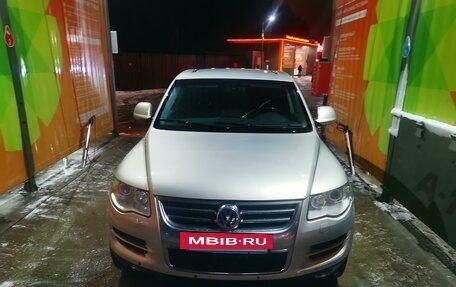 Volkswagen Touareg III, 2009 год, 850 000 рублей, 2 фотография