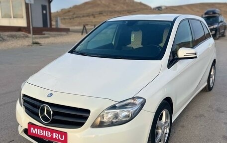 Mercedes-Benz B-Класс, 2013 год, 1 520 000 рублей, 2 фотография