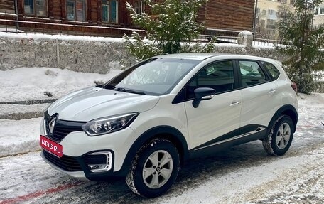 Renault Kaptur I рестайлинг, 2019 год, 1 090 000 рублей, 1 фотография