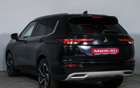 Mitsubishi Outlander, 2022 год, 3 700 000 рублей, 6 фотография