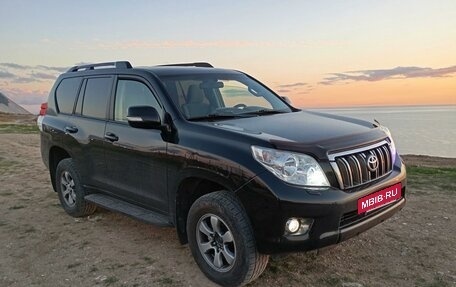 Toyota Land Cruiser 200, 2011 год, 2 430 000 рублей, 2 фотография