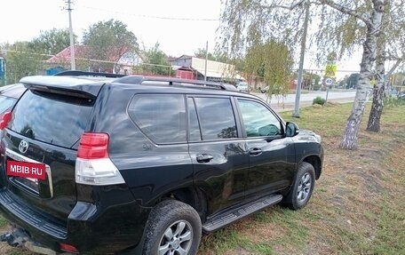 Toyota Land Cruiser 200, 2011 год, 2 430 000 рублей, 20 фотография