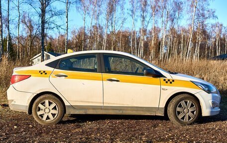 Hyundai Solaris II рестайлинг, 2016 год, 660 000 рублей, 5 фотография