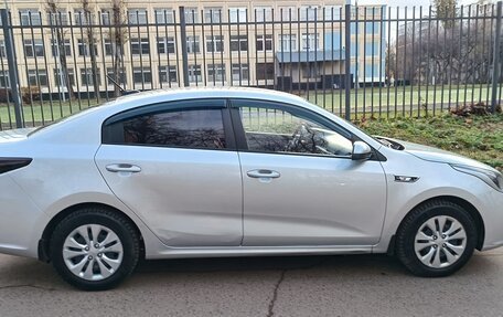 KIA Rio IV, 2018 год, 1 600 000 рублей, 2 фотография