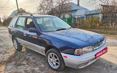 Nissan Wingroad I, 1996 год, 155 000 рублей, 1 фотография