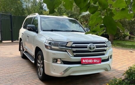 Toyota Land Cruiser 200, 2016 год, 6 280 000 рублей, 6 фотография