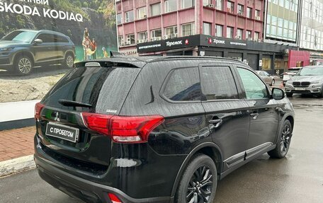 Mitsubishi Outlander III рестайлинг 3, 2021 год, 2 649 000 рублей, 5 фотография