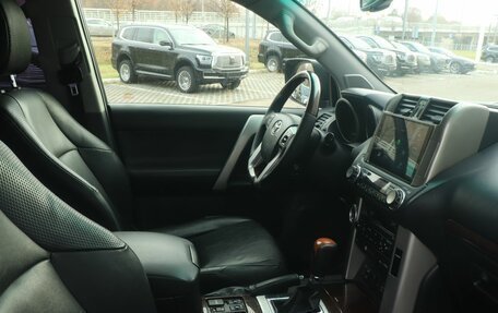 Toyota Land Cruiser Prado 150 рестайлинг 2, 2010 год, 2 649 000 рублей, 16 фотография