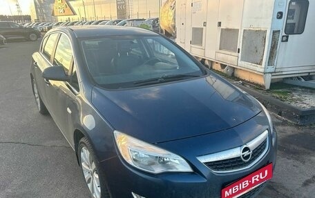 Opel Astra J, 2012 год, 897 000 рублей, 1 фотография