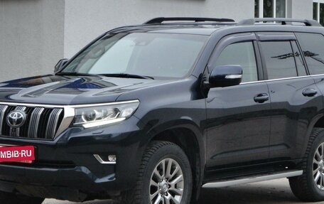 Toyota Land Cruiser Prado 150 рестайлинг 2, 2017 год, 5 850 000 рублей, 1 фотография