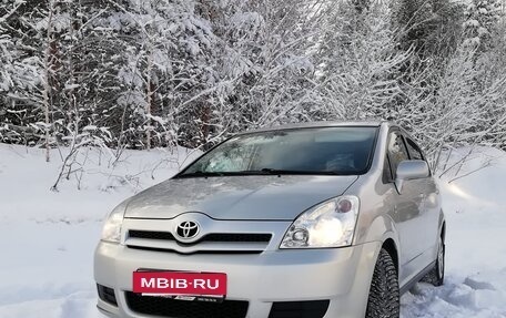 Toyota Corolla Verso I, 2007 год, 479 000 рублей, 1 фотография