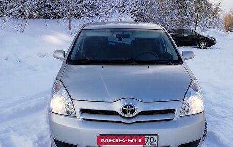 Toyota Corolla Verso I, 2007 год, 479 000 рублей, 12 фотография