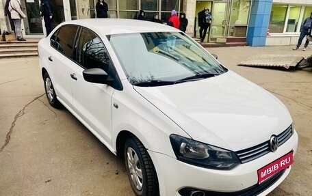 Volkswagen Polo VI (EU Market), 2013 год, 850 000 рублей, 1 фотография