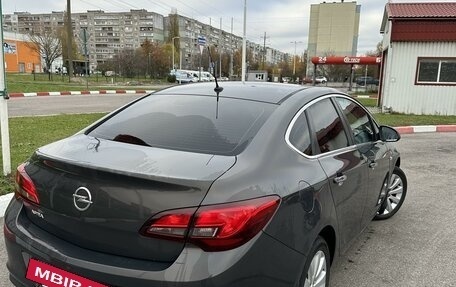 Opel Astra J, 2013 год, 1 250 000 рублей, 7 фотография