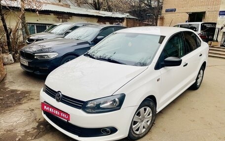 Volkswagen Polo VI (EU Market), 2013 год, 850 000 рублей, 5 фотография