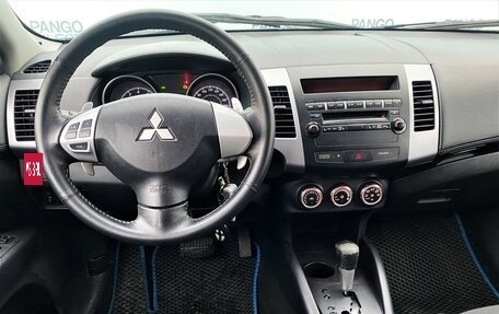 Mitsubishi Outlander III рестайлинг 3, 2010 год, 1 100 000 рублей, 12 фотография