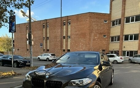 BMW 5 серия, 2014 год, 2 000 000 рублей, 1 фотография