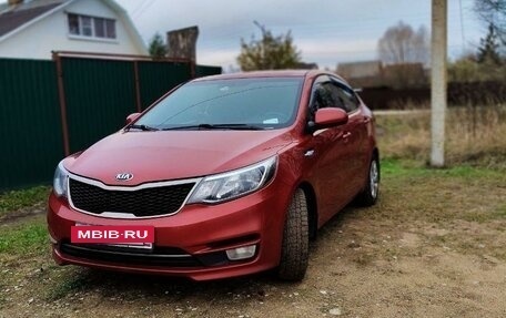 KIA Rio III рестайлинг, 2015 год, 890 000 рублей, 2 фотография