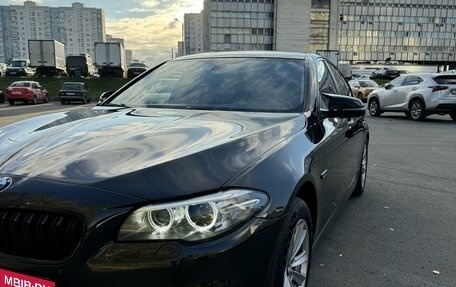 BMW 5 серия, 2014 год, 2 000 000 рублей, 21 фотография