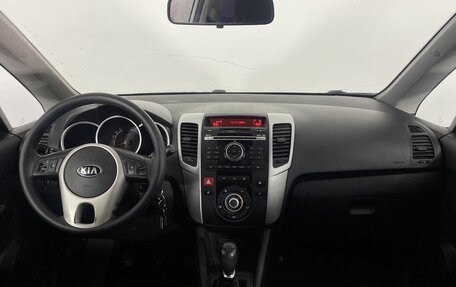 KIA Venga I, 2013 год, 860 000 рублей, 14 фотография