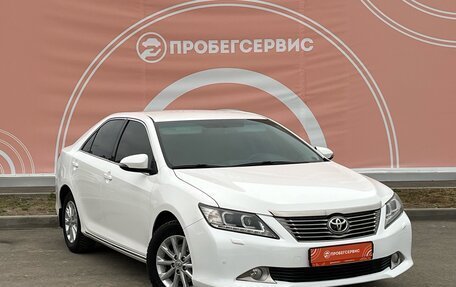 Toyota Camry, 2013 год, 2 090 000 рублей, 3 фотография