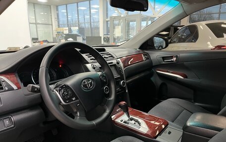 Toyota Camry, 2013 год, 2 090 000 рублей, 10 фотография