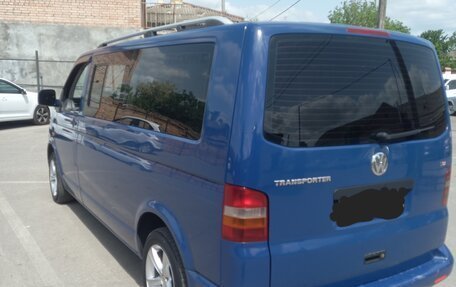 Volkswagen Transporter T5 рестайлинг, 2004 год, 1 320 000 рублей, 2 фотография