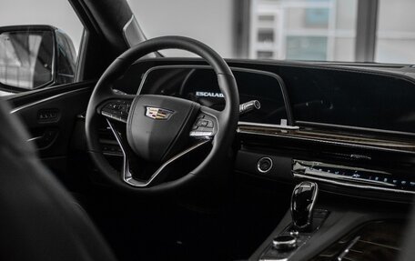 Cadillac Escalade V, 2024 год, 23 990 000 рублей, 15 фотография