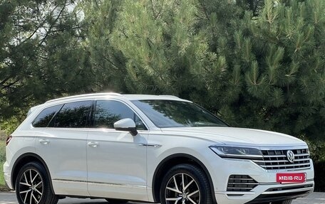 Volkswagen Touareg III, 2018 год, 4 950 000 рублей, 8 фотография