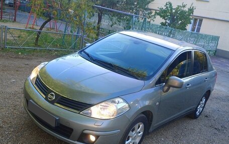 Nissan Tiida, 2008 год, 750 000 рублей, 3 фотография