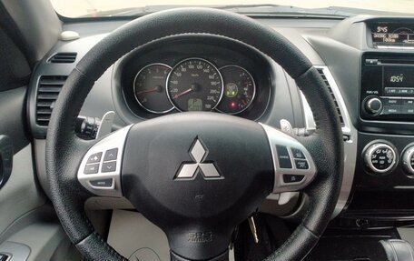 Mitsubishi Pajero Sport II рестайлинг, 2014 год, 1 727 000 рублей, 11 фотография